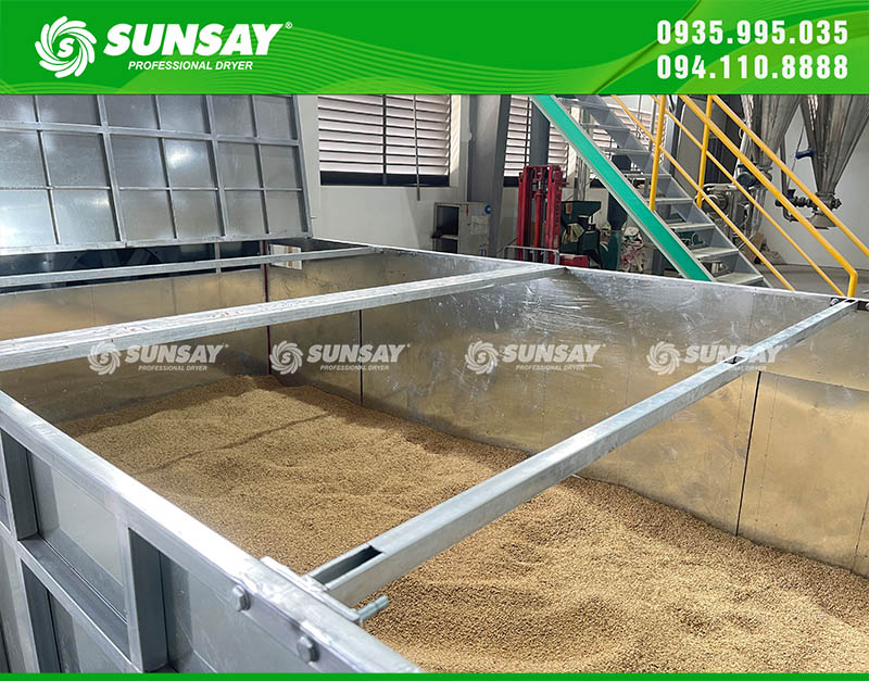 Hạt ngũ cốc sau sấy khô đề không bị cháy xém